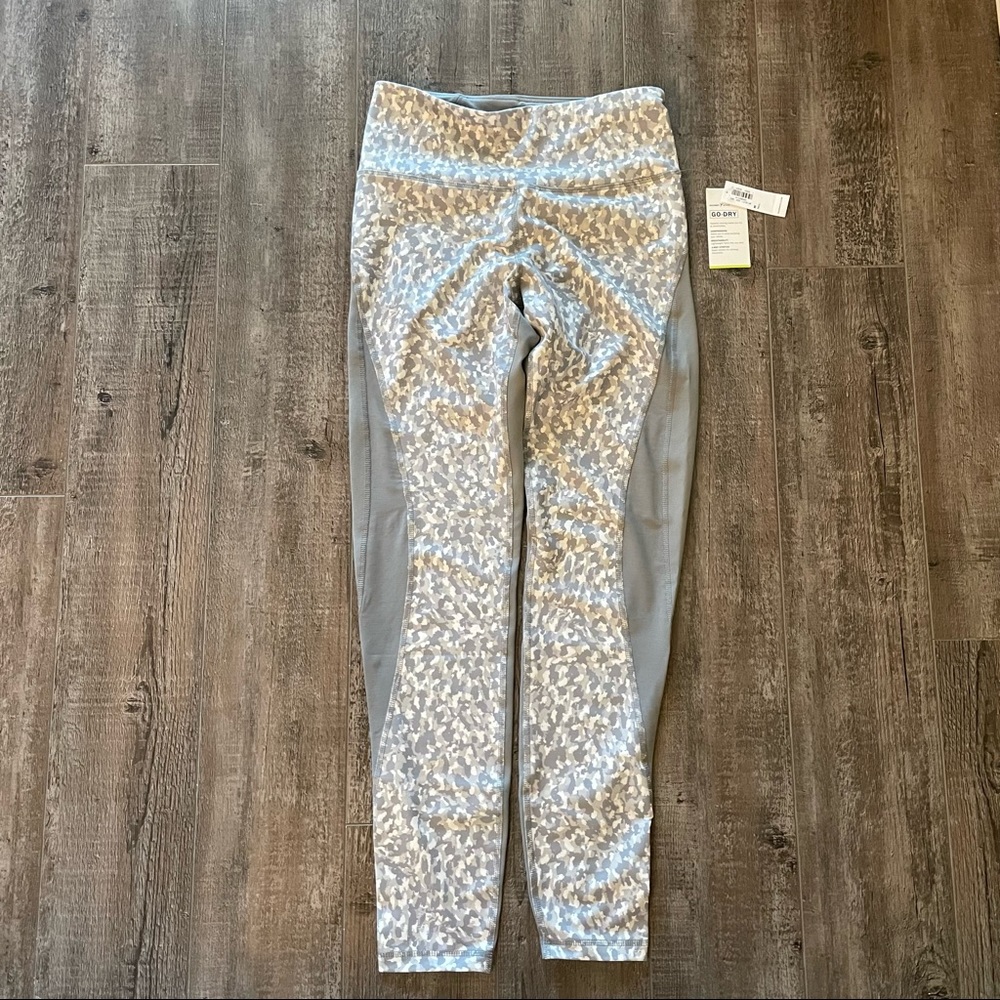 NWT Old Navy Elevate Legging